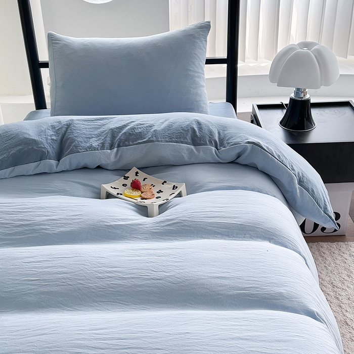 91家纺网 家纺一手货源 找家纺 南通菲度家纺 2025新款超柔皱皱水洗棉学生宿舍四件套 雾蓝月光蓝