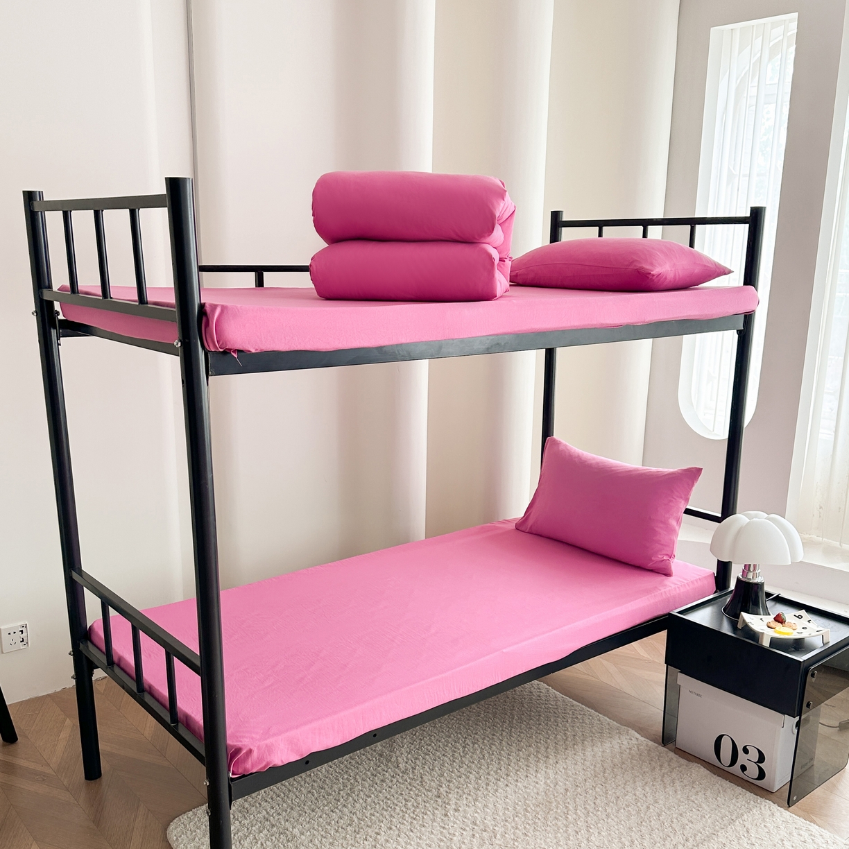 91家纺网 家纺一手货源 找家纺 南通菲度家纺 2025新款超柔皱皱水洗棉学生宿舍四件套 玫红