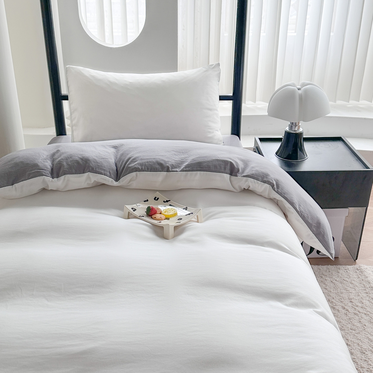 91家纺网 家纺一手货源 找家纺 南通菲度家纺 2025新款超柔皱皱水洗棉学生宿舍四件套 奶白灰