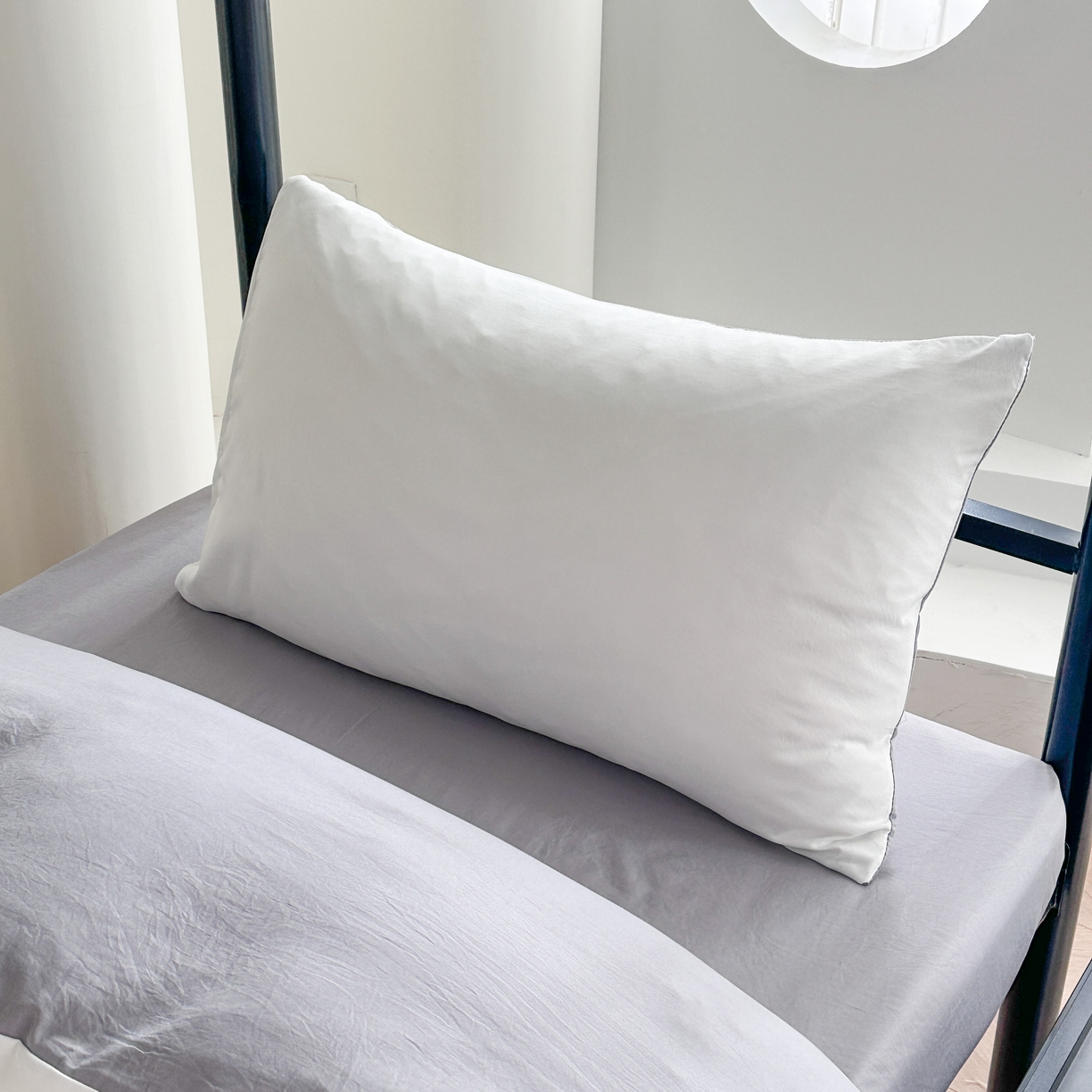 91家纺网 家纺一手货源 找家纺 南通菲度家纺 2025新款超柔皱皱水洗棉学生宿舍四件套 奶白灰