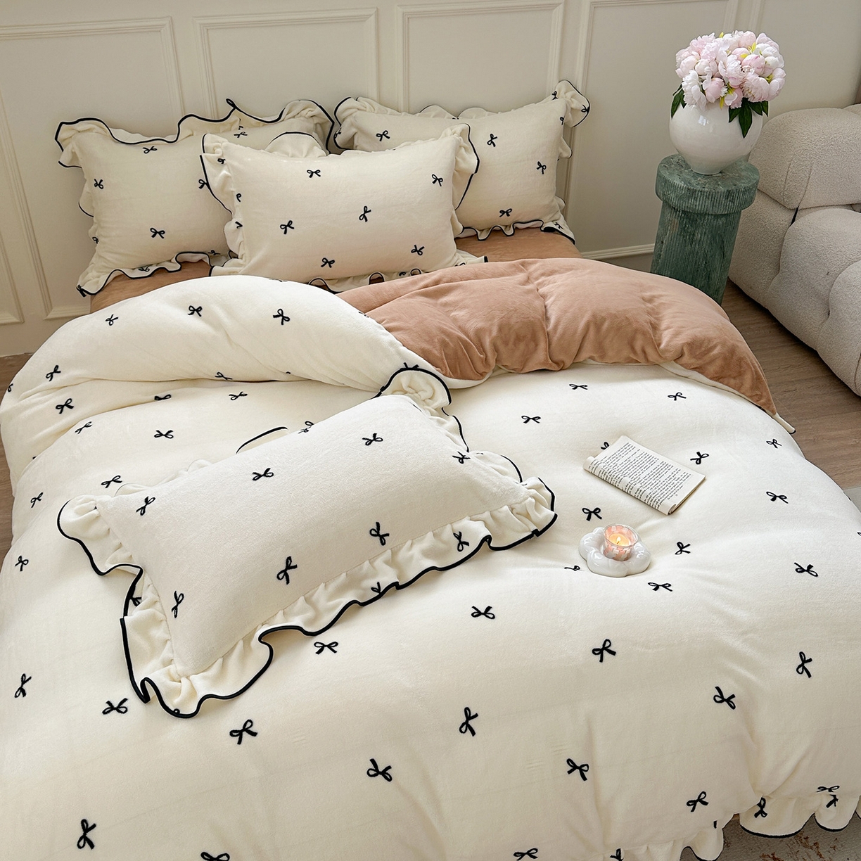 91家纺网 家纺一手货源 找家纺 （总）优悦生活馆 2025新款花边款牛奶绒四件套-芙然