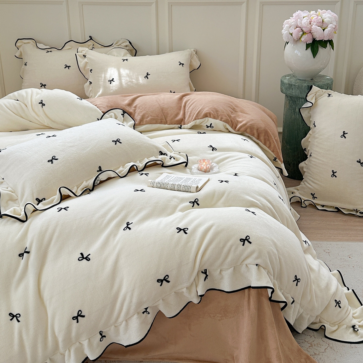 91家纺网 家纺一手货源 找家纺 （总）优悦生活馆 2025新款花边款牛奶绒四件套-芙然