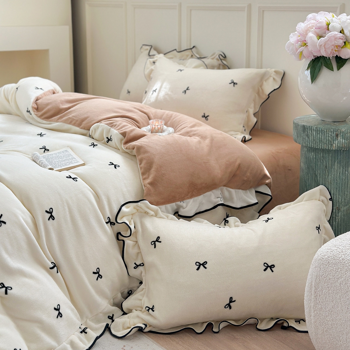 91家纺网 家纺一手货源 找家纺 （总）优悦生活馆 2025新款花边款牛奶绒四件套-芙然