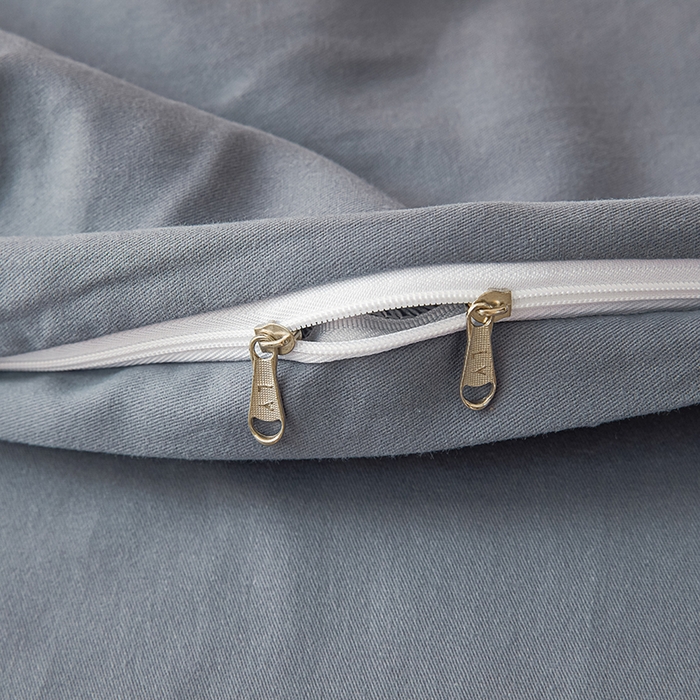 91家纺网 家纺一手货源 找家纺 莱茵家居 2025新款全棉三层纱厚织提花磨毛四件套 花楹-雾蓝