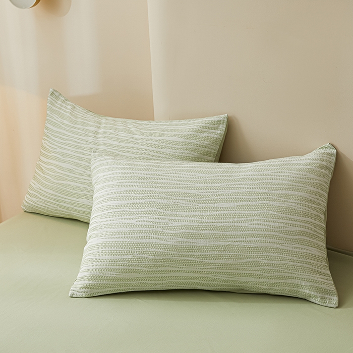 91家纺网 家纺一手货源 找家纺 莱茵家居 2025新款全棉三层纱厚织提花磨毛四件套 漫叙-芜青