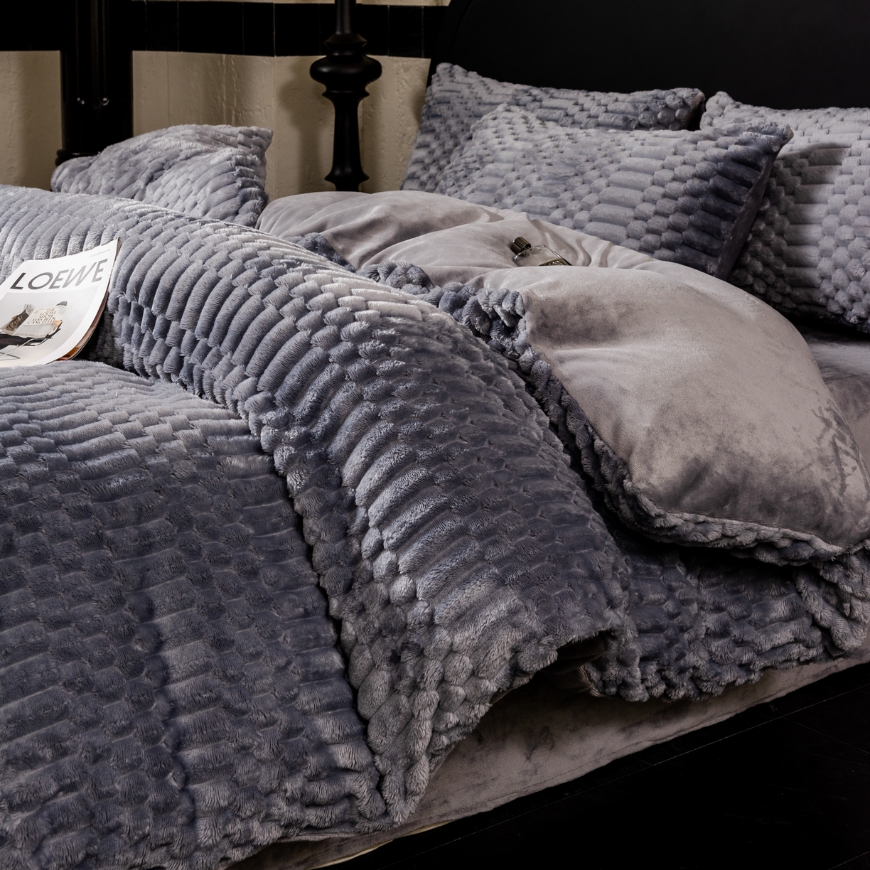 91家纺网 家纺一手货源 找家纺 潮邦创意家居 2025新款冬季提花奶芙绒牛奶绒四件套-暖绒奶芙系列 暖绒奶芙--星紫