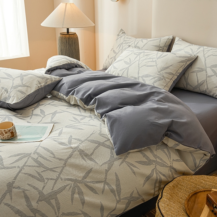 91家纺网 家纺一手货源 找家纺 莱茵家居 2025新款全棉三层纱厚织提花磨毛四件套 娑竹-雾蓝