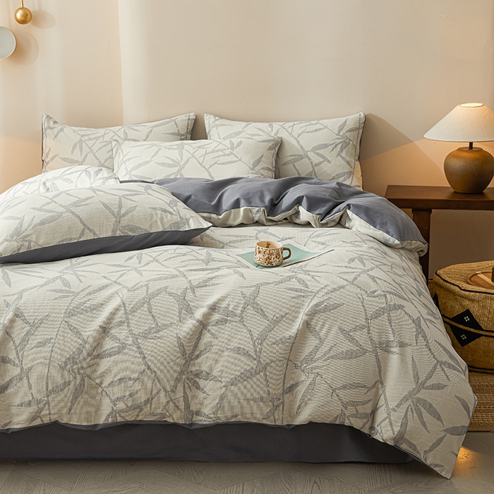 91家纺网 家纺一手货源 找家纺 莱茵家居 2025新款全棉三层纱厚织提花磨毛四件套 娑竹-雾蓝