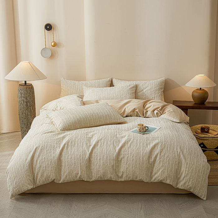 91家纺网 家纺一手货源 找家纺 莱茵家居 2025新款全棉三层纱厚织提花磨毛四件套 悠痕-卡其