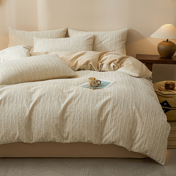 91家纺网 家纺一手货源 找家纺 莱茵家居 2025新款全棉三层纱厚织提花磨毛四件套 悠痕-卡其