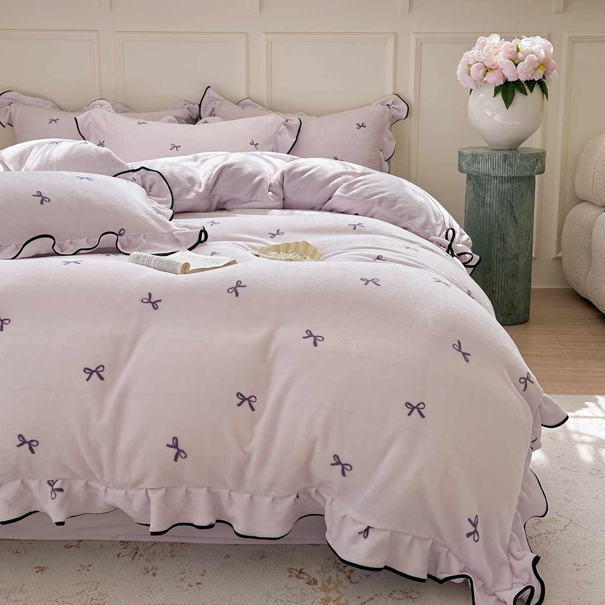 91家纺网 家纺一手货源 找家纺 优悦生活馆 2025新款花边款牛奶绒四件套-芙然 芙然-紫