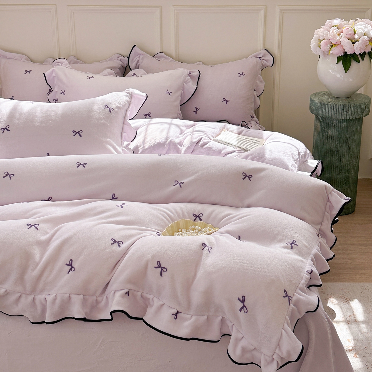 91家纺网 家纺一手货源 找家纺 优悦生活馆 2025新款花边款牛奶绒四件套-芙然 芙然-紫