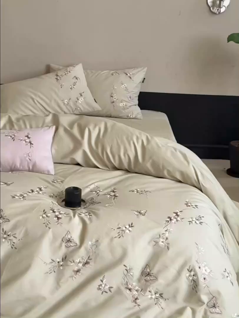 91家纺网 家纺一手货源 找家纺 鹿班家居 2025新款秋冬款100S全棉磨毛精密刺绣系列四件套-南花谷（标准会员-20元） 绿色