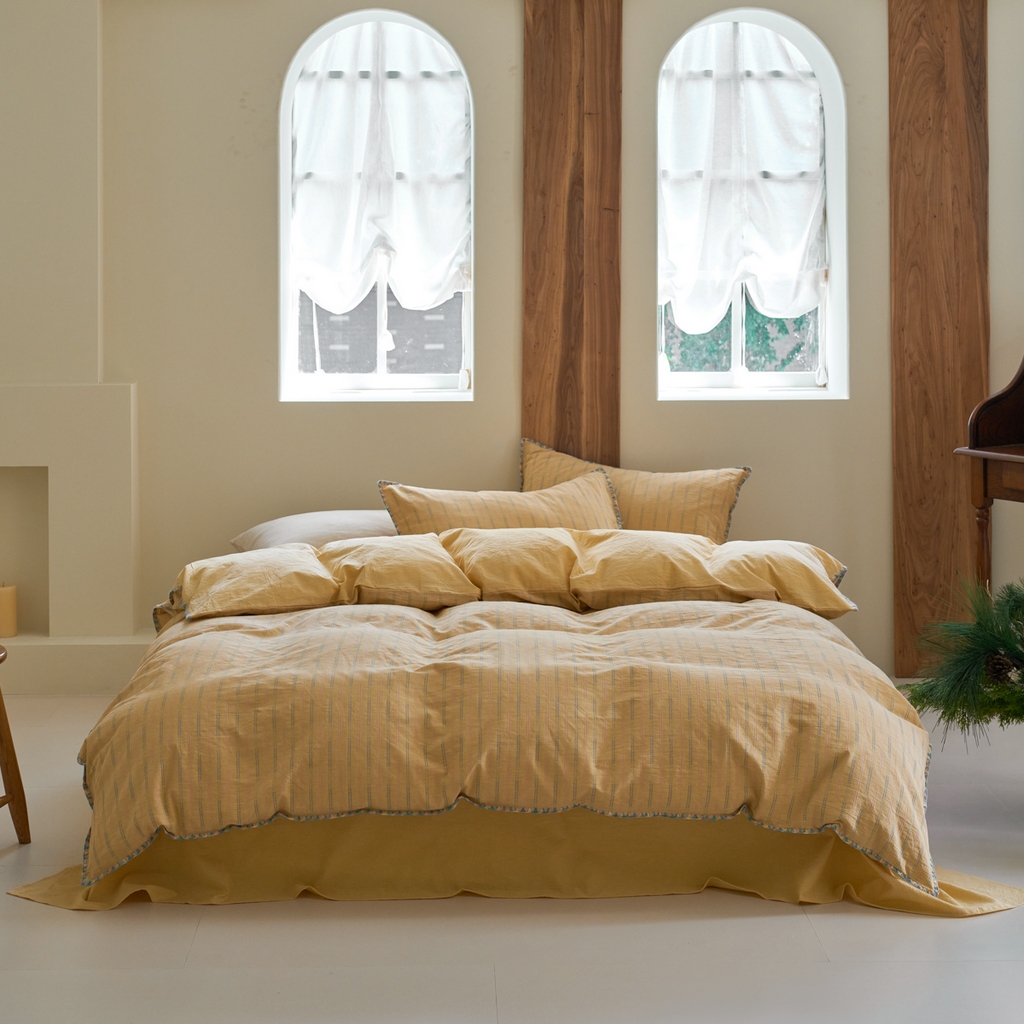 91家纺网 家纺一手货源 找家纺 洋铭区（原狠狠爱） 2025新款慕斯VS早安水洗棉彩边色织提花四件套 慕斯黄