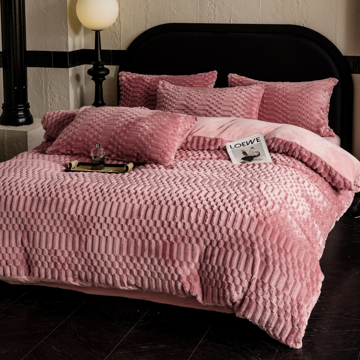 91家纺网 家纺一手货源 找家纺 潮邦创意家居 2025新款冬季提花奶芙绒牛奶绒四件套-暖绒奶芙系列 暖绒奶芙-粉色