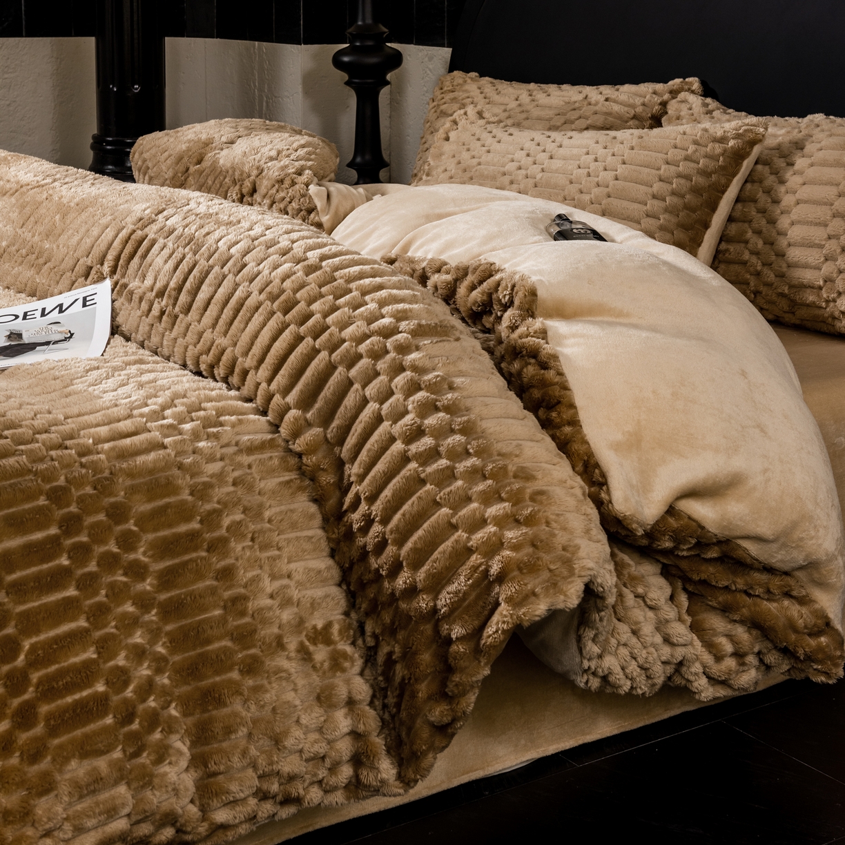 91家纺网 家纺一手货源 找家纺 潮邦创意家居 2025新款冬季提花奶芙绒牛奶绒四件套-暖绒奶芙系列 暖绒奶芙-咖