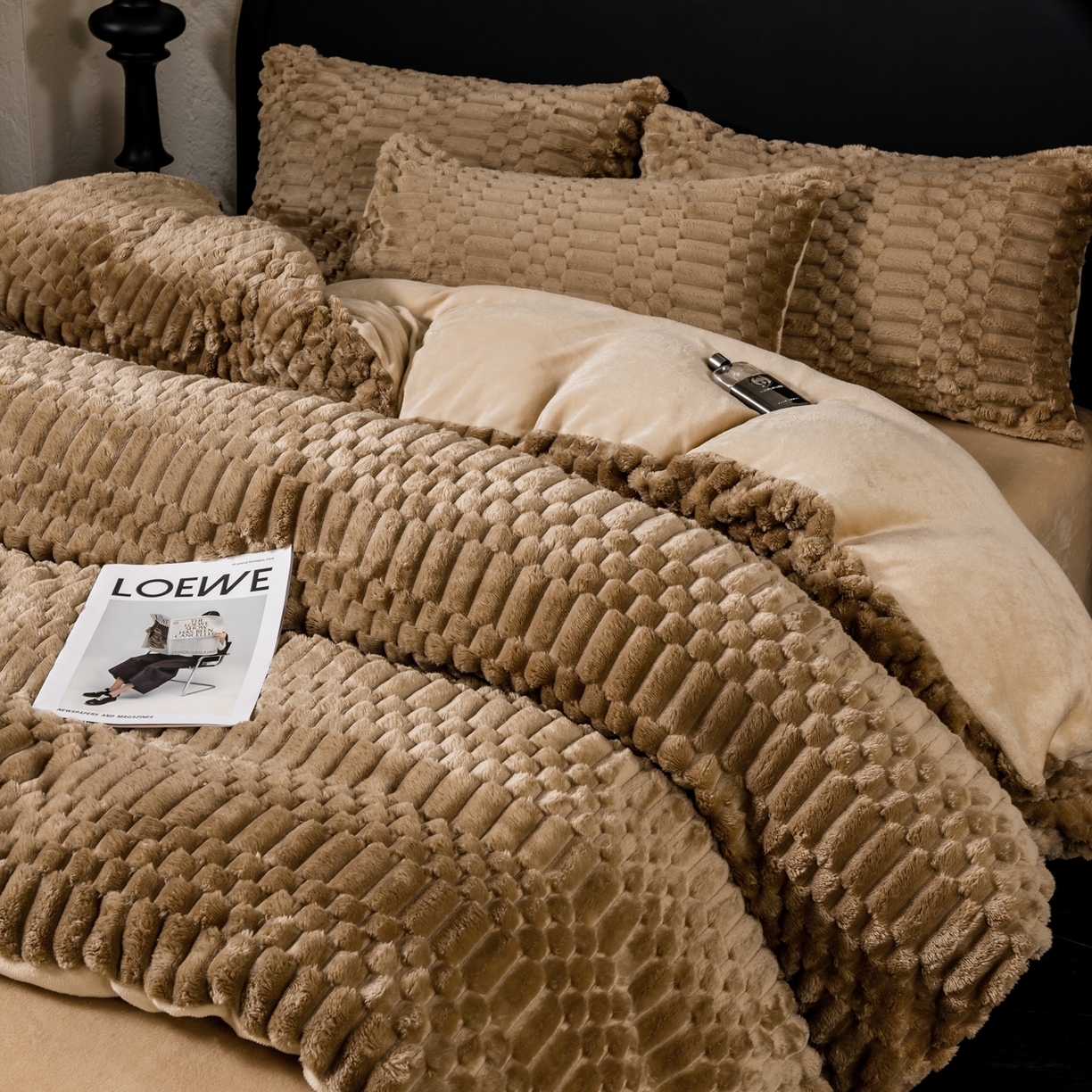 91家纺网 家纺一手货源 找家纺 潮邦创意家居 2025新款冬季提花奶芙绒牛奶绒四件套-暖绒奶芙系列 暖绒奶芙-咖