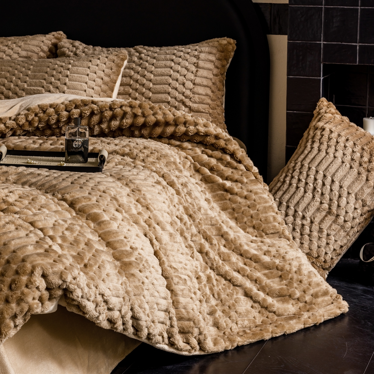 91家纺网 家纺一手货源 找家纺 潮邦创意家居 2025新款冬季提花奶芙绒牛奶绒四件套-暖绒奶芙系列 暖绒奶芙-咖