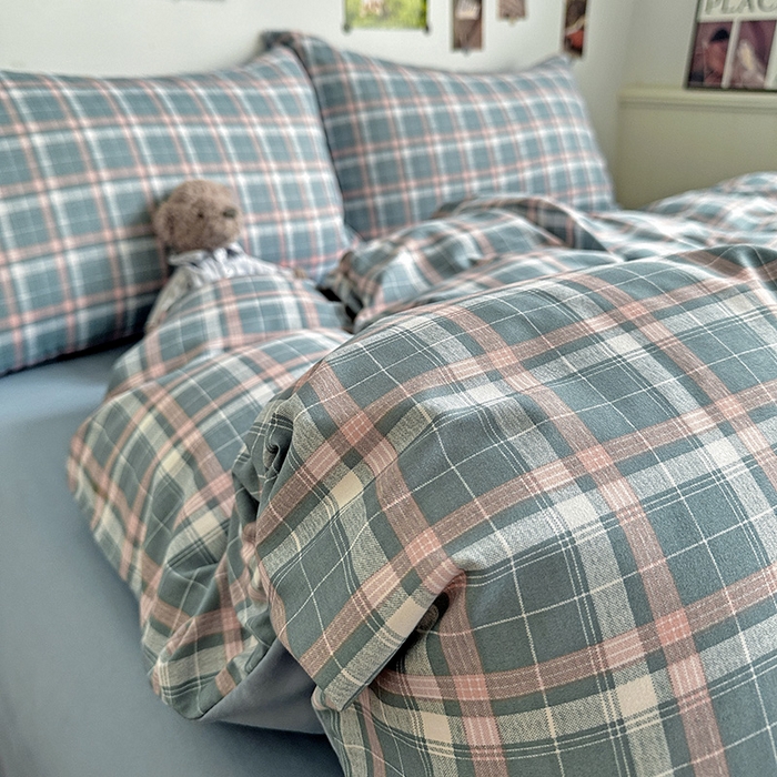 91家纺网 家纺一手货源 找家纺 （总）南通菲度家纺 2025新款ins博主风软糯糯亲肤印花热款纯色格子无印风水洗棉时尚四件套