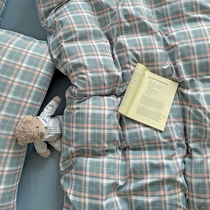 91家纺网 家纺一手货源 找家纺 （总）南通菲度家纺 2025新款ins博主风软糯糯亲肤印花热款纯色格子无印风水洗棉时尚四件套