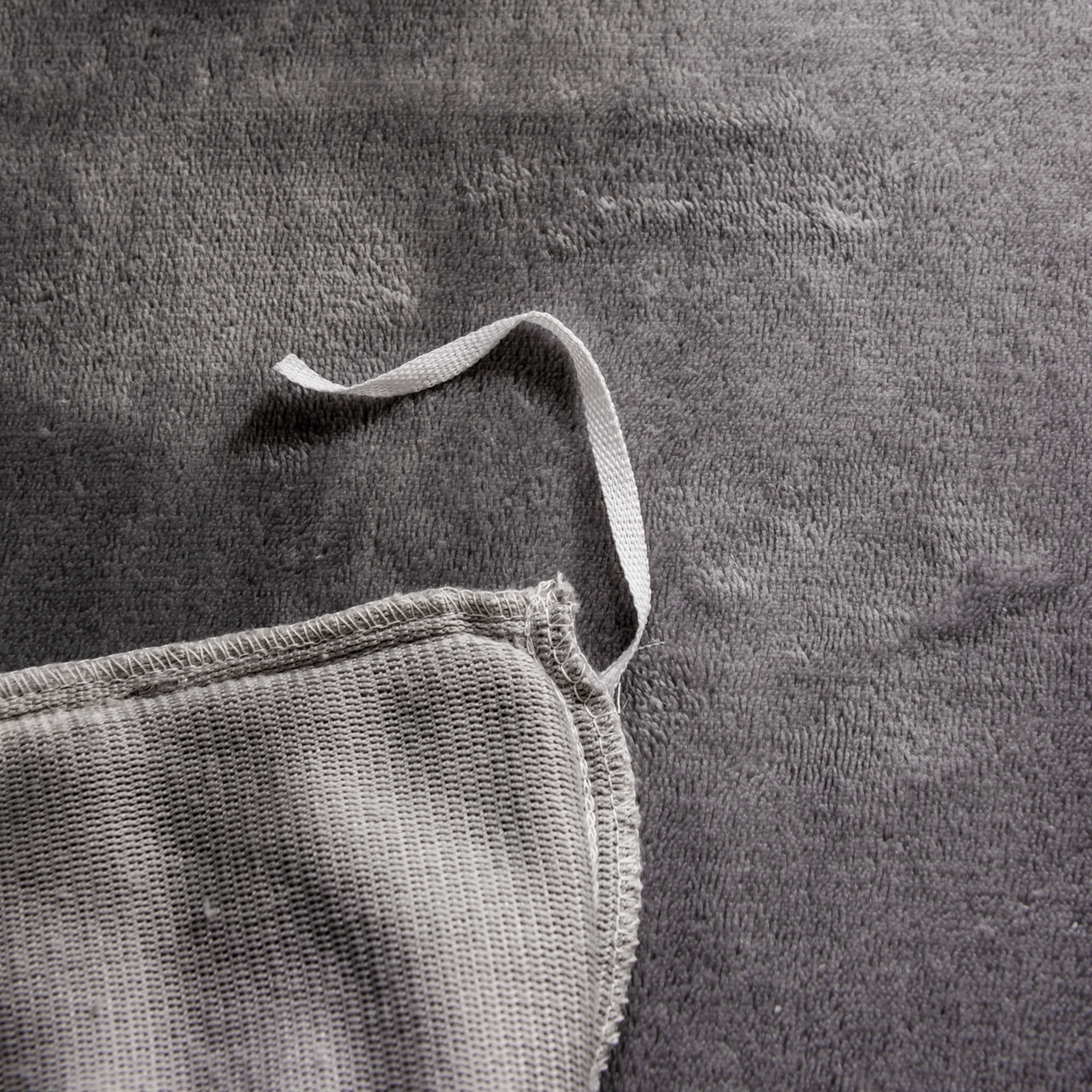 91家纺网 家纺一手货源 找家纺 潮邦创意家居 2025新款冬季提花奶芙绒牛奶绒四件套-暖绒奶芙系列 暖绒奶芙-绅灰