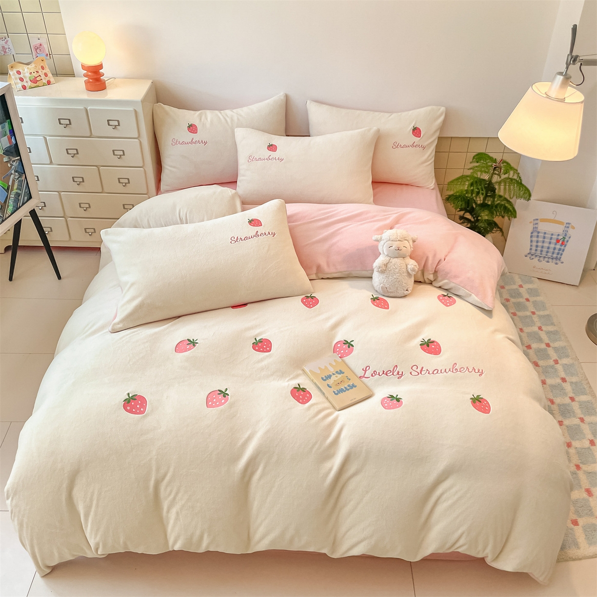 91家纺网 家纺一手货源 找家纺 （总）美澳家纺 2025新款刺绣ins小清新高克重牛奶绒四件套床笠款四件套