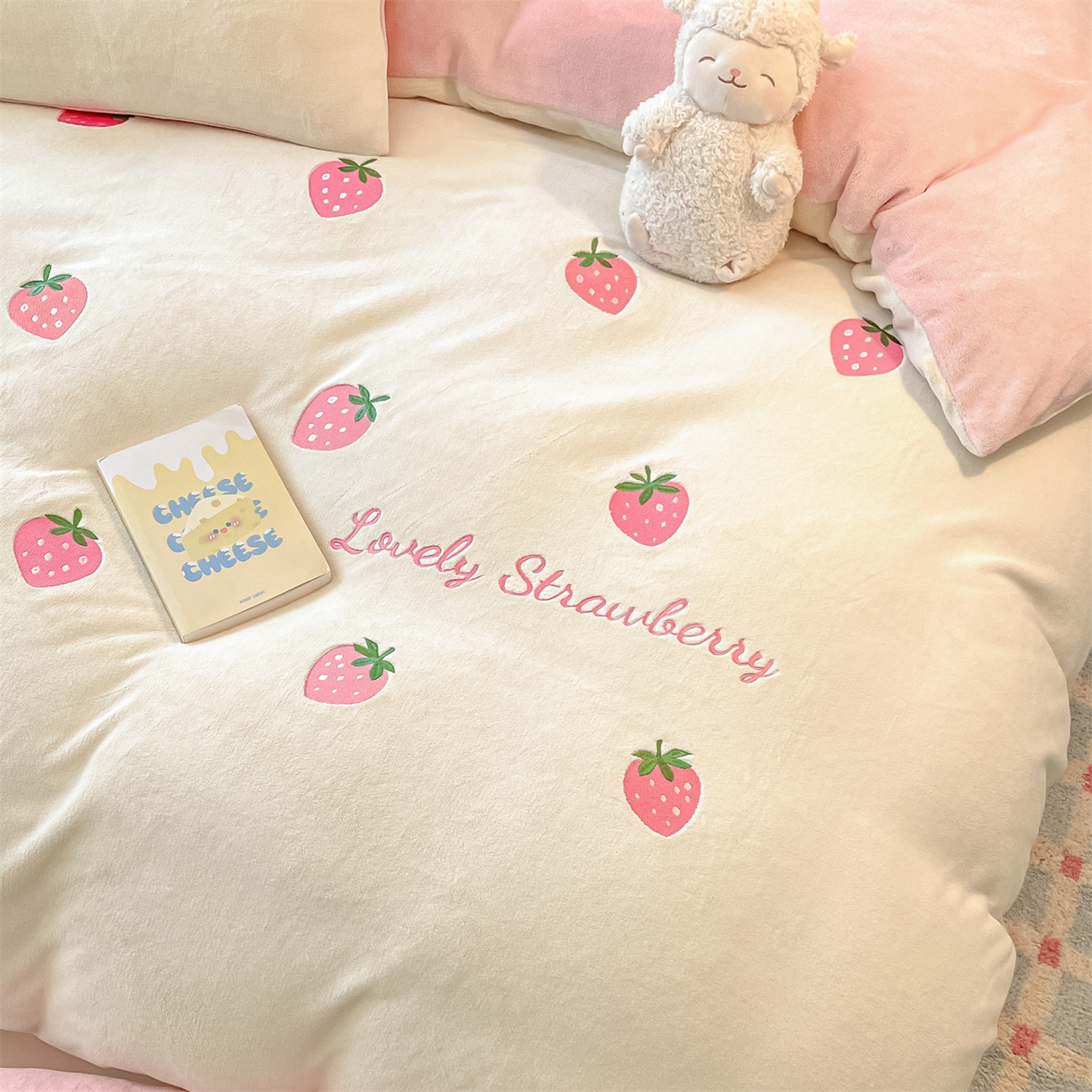 91家纺网 家纺一手货源 找家纺 （总）美澳家纺 2025新款刺绣ins小清新高克重牛奶绒四件套床笠款四件套