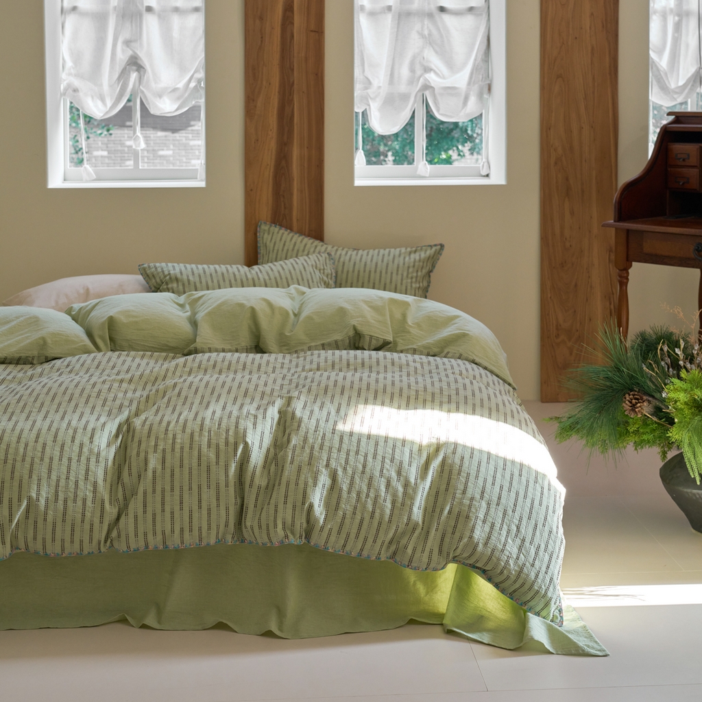 91家纺网 家纺一手货源 找家纺 洋铭区（原狠狠爱） 2025新款慕斯VS早安水洗棉彩边色织提花四件套 慕斯绿