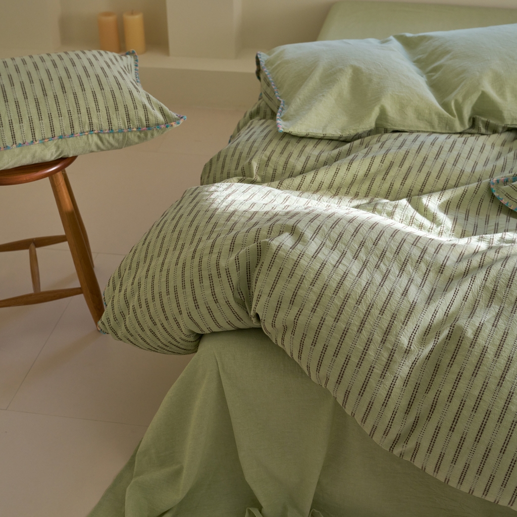 91家纺网 家纺一手货源 找家纺 洋铭区（原狠狠爱） 2025新款慕斯VS早安水洗棉彩边色织提花四件套 慕斯绿