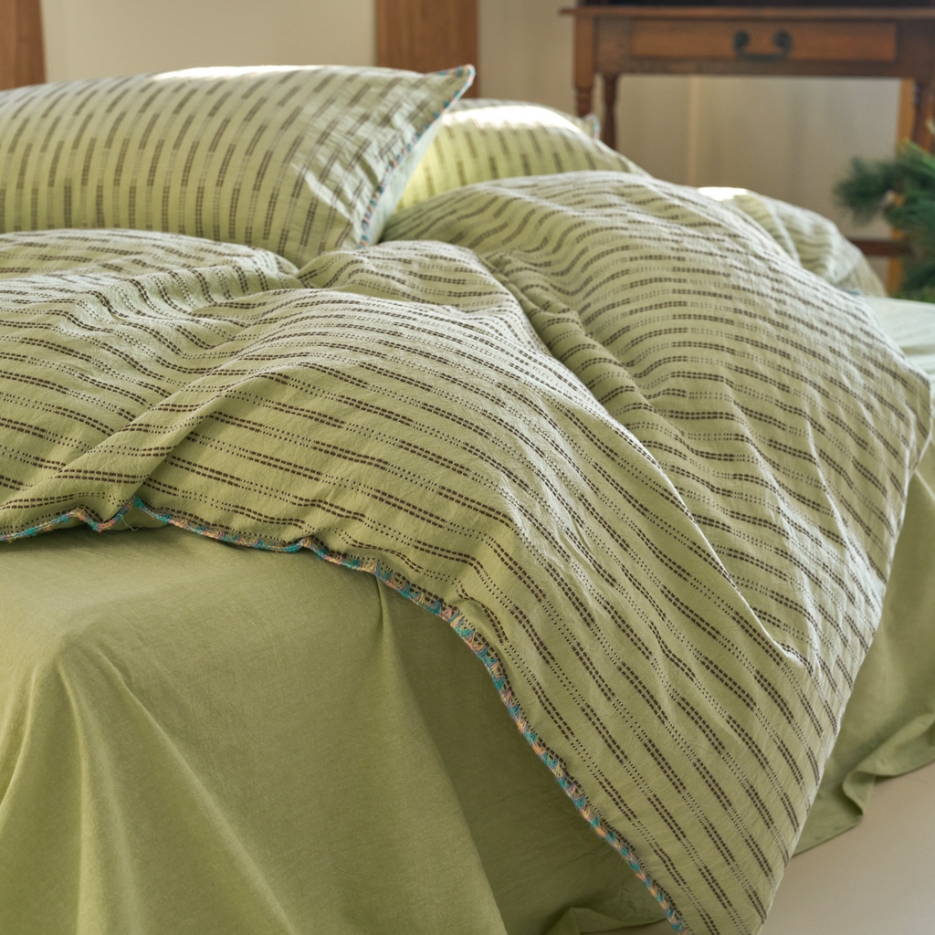 91家纺网 家纺一手货源 找家纺 洋铭区（原狠狠爱） 2025新款慕斯VS早安水洗棉彩边色织提花四件套 慕斯绿