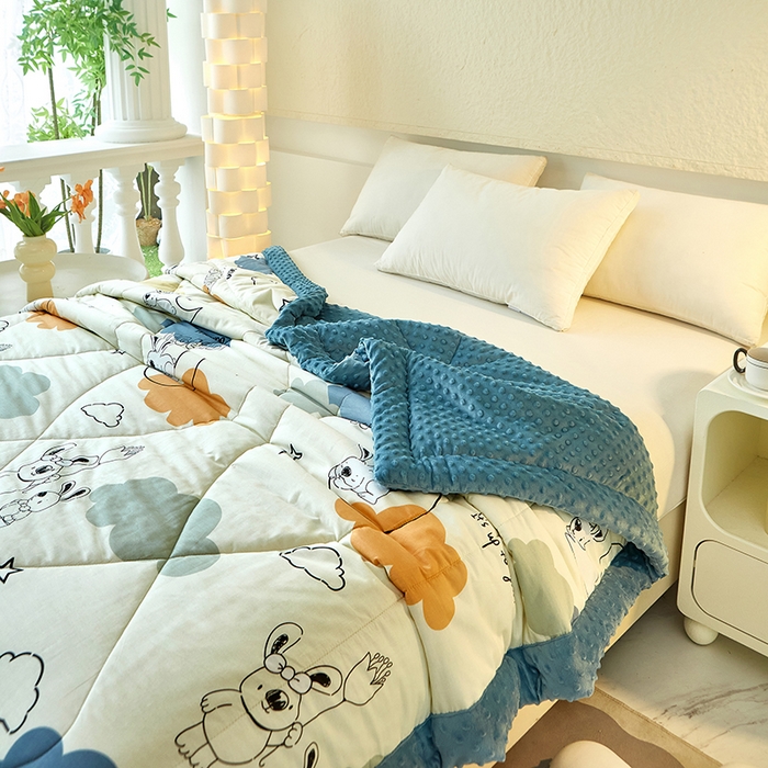 91家纺网 家纺一手货源 找家纺 黛妮雅2025新款全棉豆豆绒春秋被学生单双人被子被芯冬被（提供买家秀）月亮兔