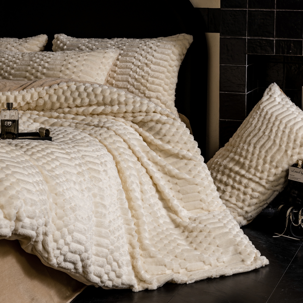 91家纺网 家纺一手货源 找家纺 （总）潮邦创意家居 2025新款冬季提花奶芙绒牛奶绒四件套-暖绒奶芙系列