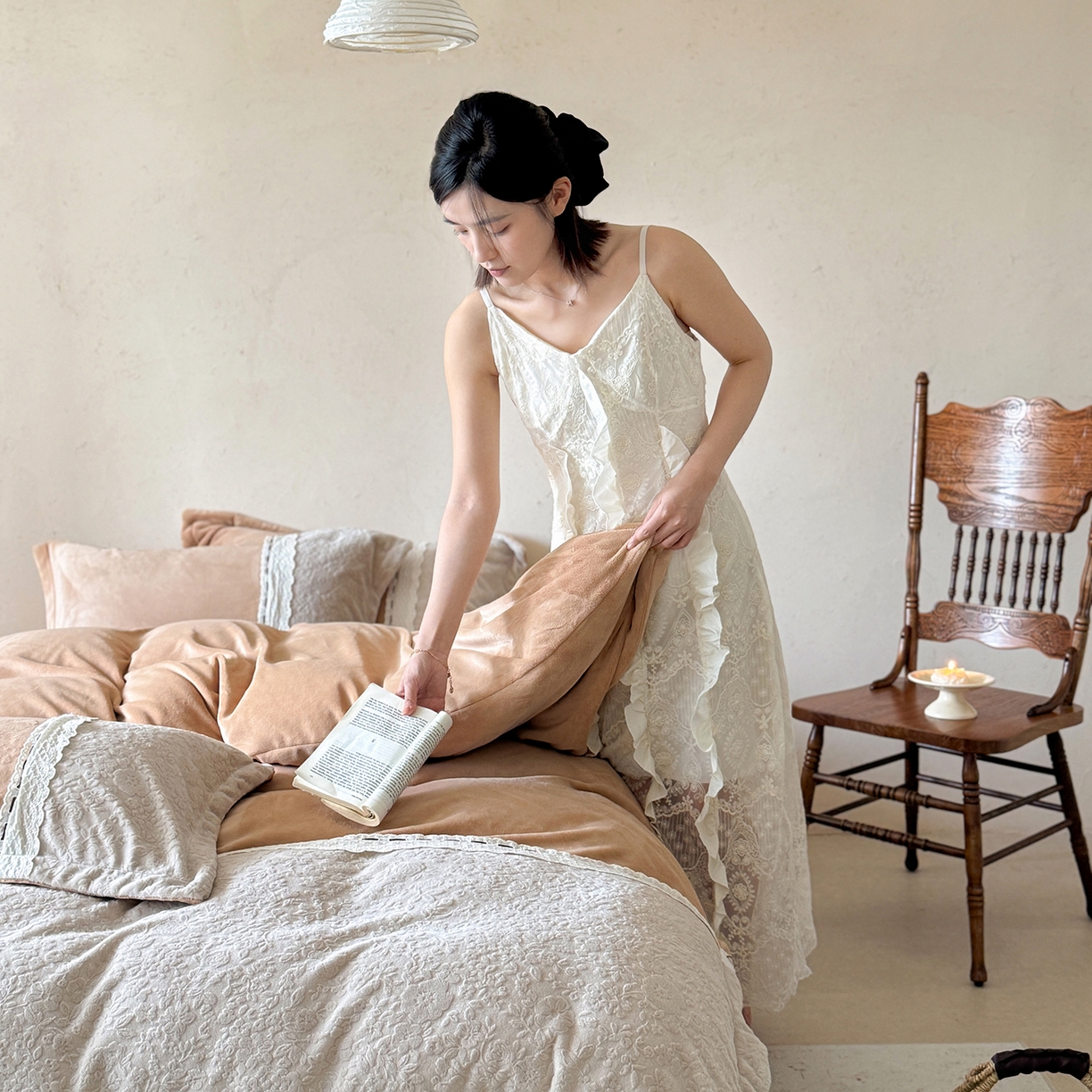 91家纺网 家纺一手货源 找家纺 优悦生活馆 2025新款牛奶绒纯色双拼四件套-瑞丽 瑞丽-卡其