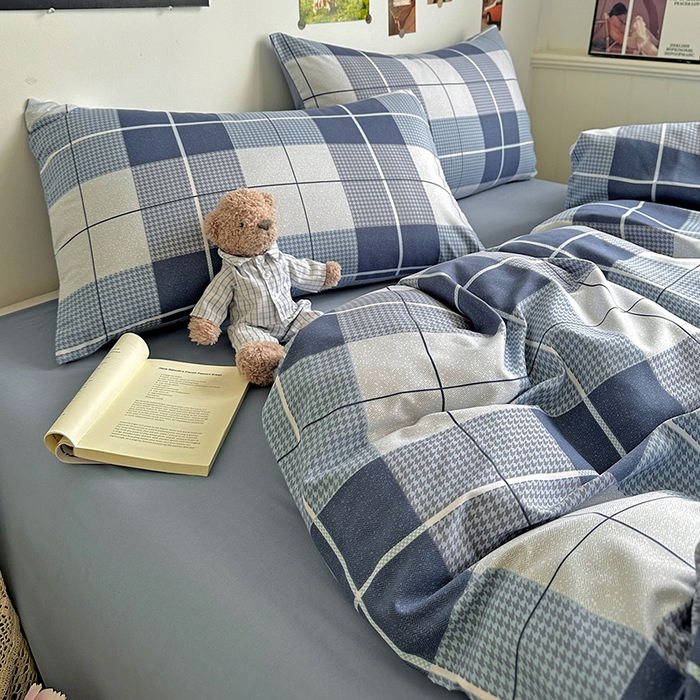 91家纺网 家纺一手货源 找家纺 南通菲度家纺 2025新款ins博主风软糯糯亲肤印花热款纯色格子无印风水洗棉时尚四件套 柏林