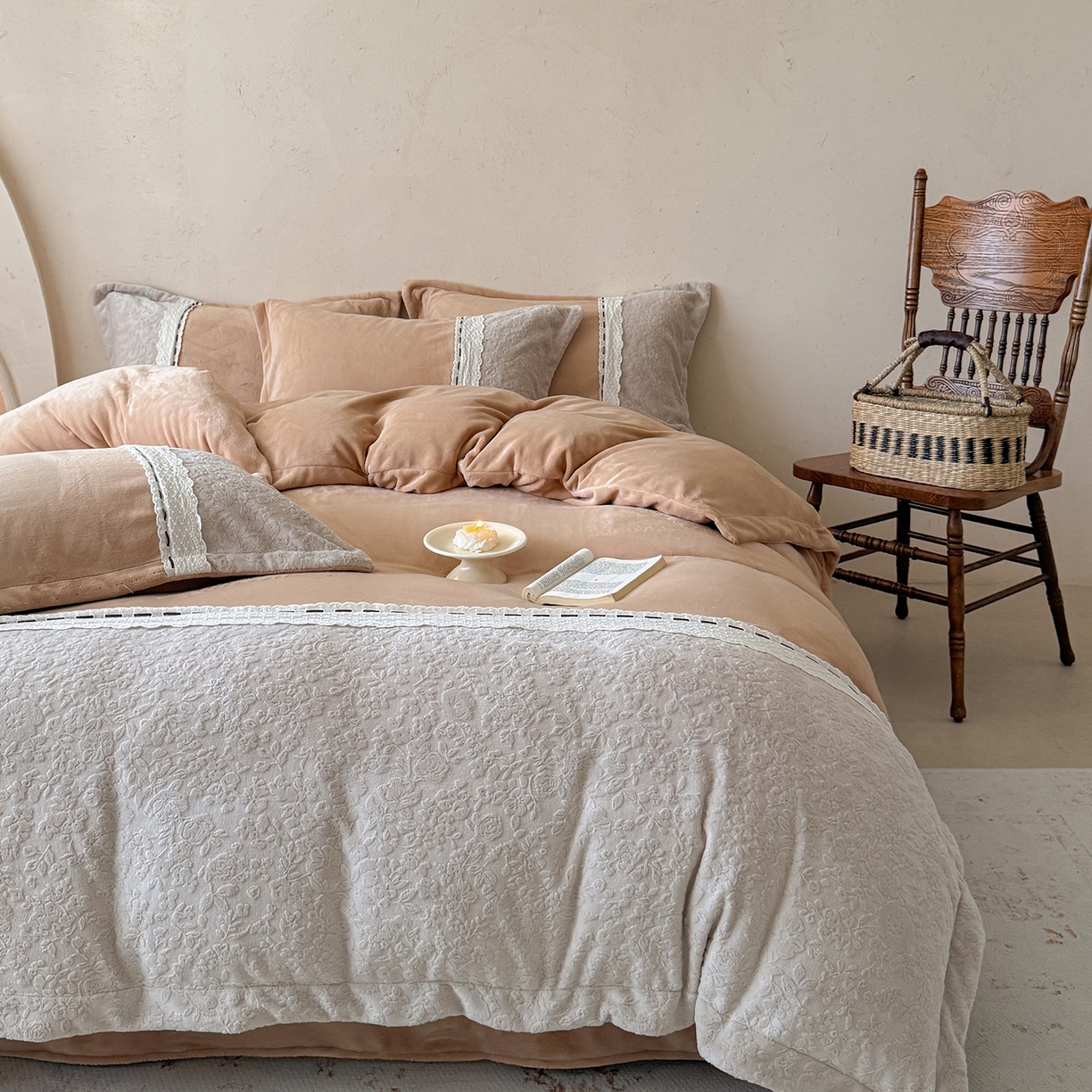 91家纺网 家纺一手货源 找家纺 优悦生活馆 2025新款牛奶绒纯色双拼四件套-瑞丽 瑞丽-卡其