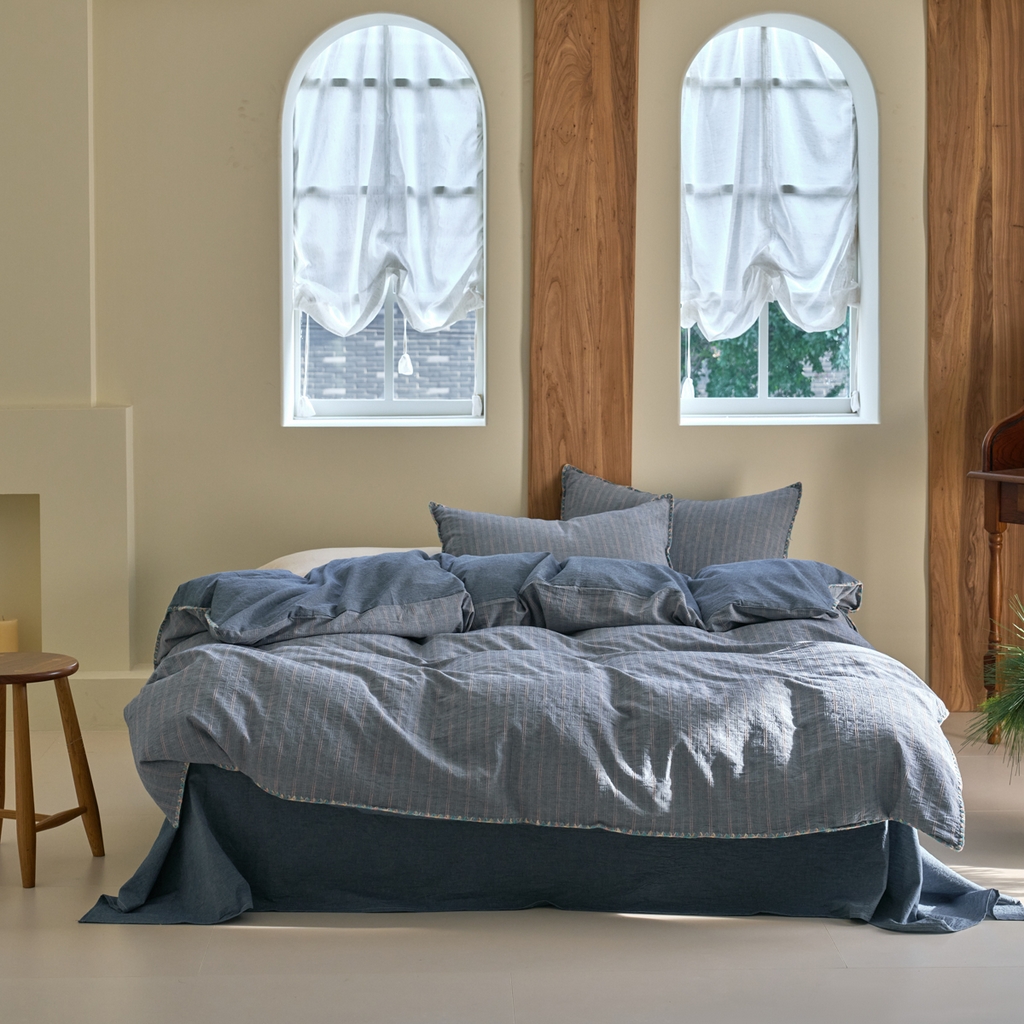 91家纺网 家纺一手货源 找家纺 洋铭区（原狠狠爱） 2025新款慕斯VS早安水洗棉彩边色织提花四件套 慕斯深蓝