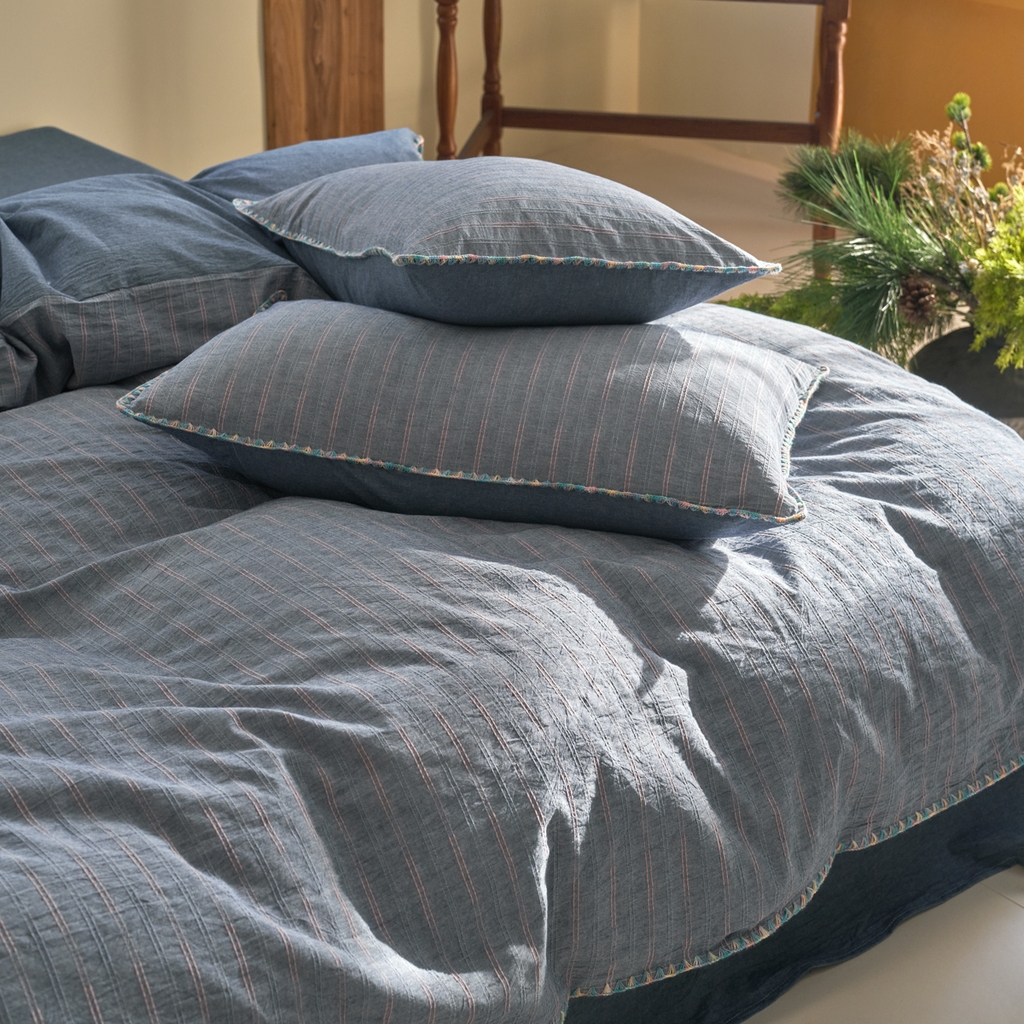 91家纺网 家纺一手货源 找家纺 洋铭区（原狠狠爱） 2025新款慕斯VS早安水洗棉彩边色织提花四件套 慕斯深蓝