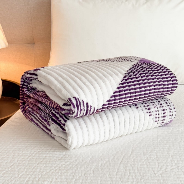 91家纺网 家纺一手货源 找家纺 （总）璐维斯 2025新款菱形格抽条印花毛毯跨境外贸专供