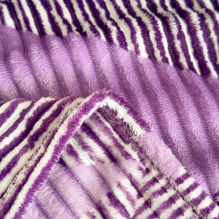 91家纺网 家纺一手货源 找家纺 （总）璐维斯 2025新款菱形格抽条印花毛毯跨境外贸专供