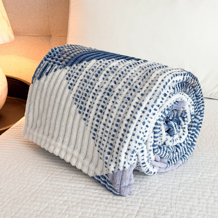 91家纺网 家纺一手货源 找家纺 璐维斯 2025新款菱形格抽条印花毛毯跨境外贸专供 菱形蓝白格