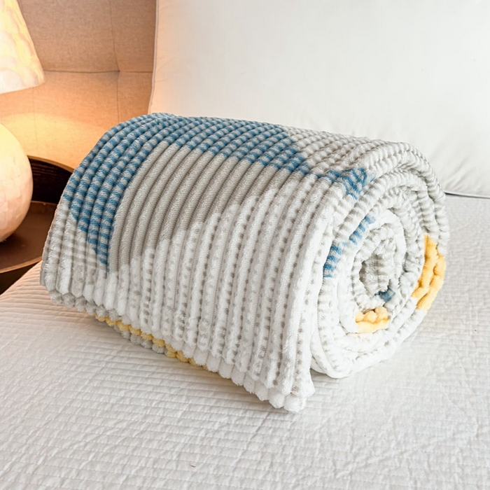 91家纺网 家纺一手货源 找家纺 璐维斯 2025新款菱形格抽条印花毛毯跨境外贸专供 菱形白蓝格