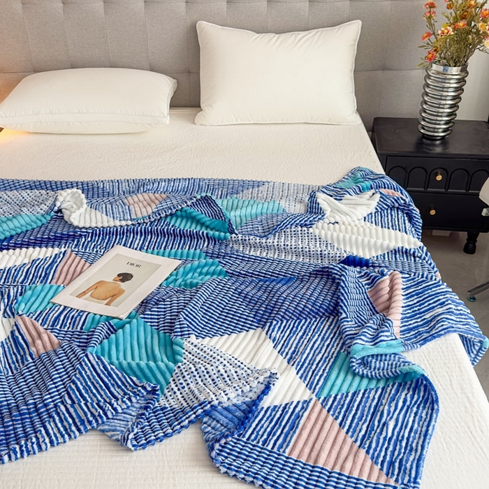 91家纺网 家纺一手货源 找家纺 璐维斯 2025新款菱形格抽条印花毛毯跨境外贸专供 菱形蓝格