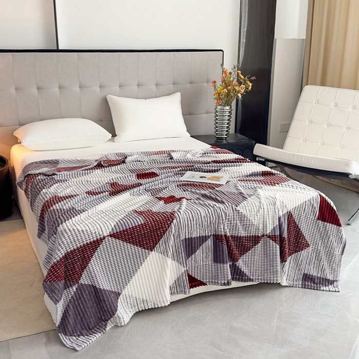 91家纺网 家纺一手货源 找家纺 璐维斯 2025新款菱形格抽条印花毛毯跨境外贸专供 菱形白灰格