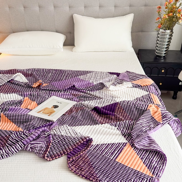 91家纺网 家纺一手货源 找家纺 璐维斯 2025新款菱形格抽条印花毛毯跨境外贸专供 菱形紫格