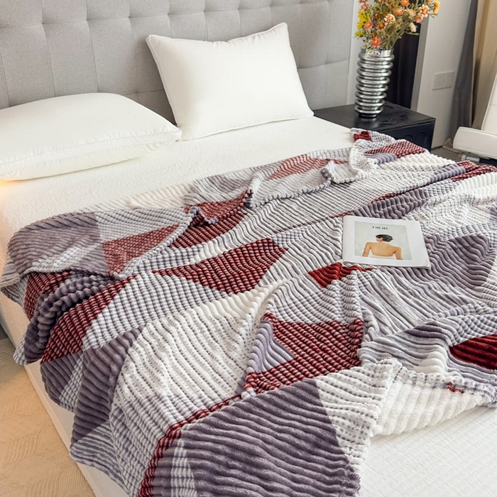 91家纺网 家纺一手货源 找家纺 璐维斯 2025新款菱形格抽条印花毛毯跨境外贸专供 菱形白灰格