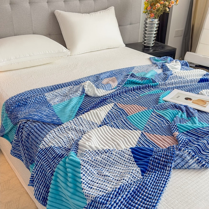 91家纺网 家纺一手货源 找家纺 璐维斯 2025新款菱形格抽条印花毛毯跨境外贸专供 菱形蓝格