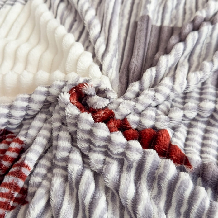 91家纺网 家纺一手货源 找家纺 璐维斯 2025新款菱形格抽条印花毛毯跨境外贸专供 菱形白灰格