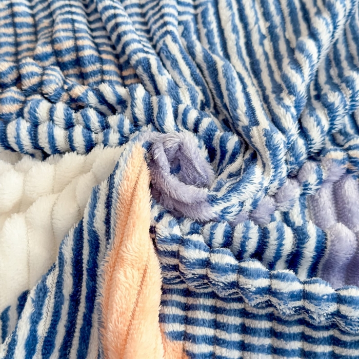 91家纺网 家纺一手货源 找家纺 璐维斯 2025新款菱形格抽条印花毛毯跨境外贸专供 菱形蓝白格