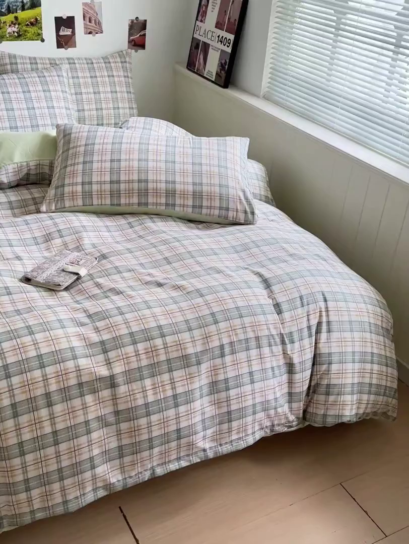 91家纺网 家纺一手货源 找家纺 南通菲度家纺 2025新款ins博主风软糯糯亲肤印花热款纯色格子无印风水洗棉时尚四件套 卢森堡