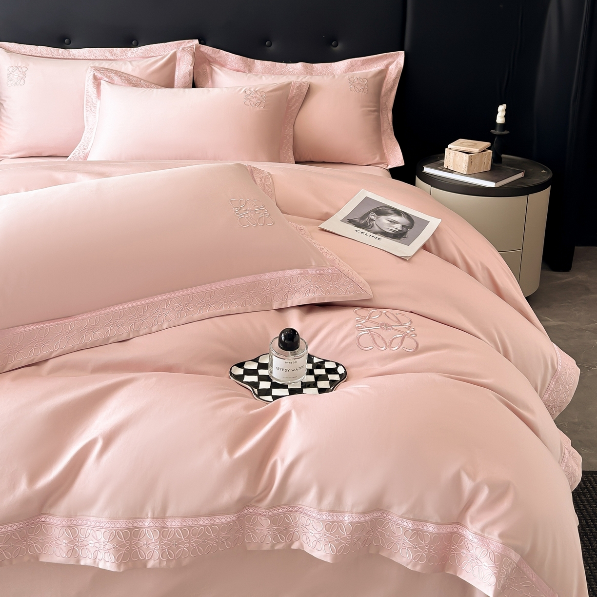 91家纺网 家纺一手货源 找家纺 安妮家居 2025新款A类100s长绒棉纯棉贡缎四件套-塞纳 塞纳-雾吻粉